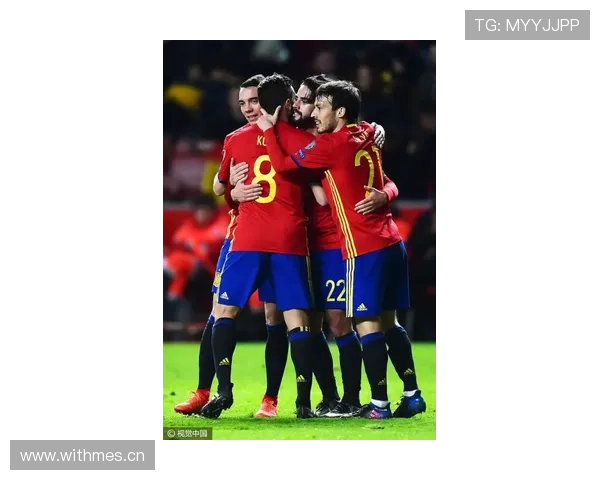 皮克与蒂亚戈·席尔瓦：中卫出球重心从后场组织转向防线前提